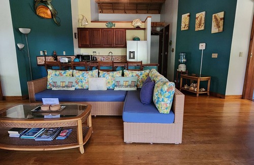 Palmetto Bay House | Family Friendly Beach Bungalow. Private Eco Dive Resort With A Pool & Beach