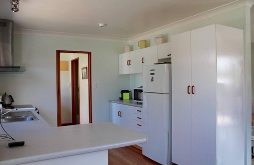 Bowentown House | Family friendly beach house