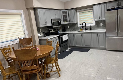 Tudor and Cashel Cottage | Family friendly Beautiful country style 3-bedroom cottage in Gilmour