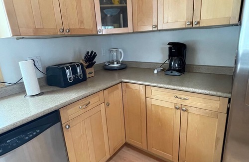 Haliburton Highlands Cottage | Family friendly, beautiful private waterfront getaway!