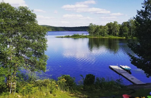 Aumond House | Family friendly, brand new renovated waterfront cottage