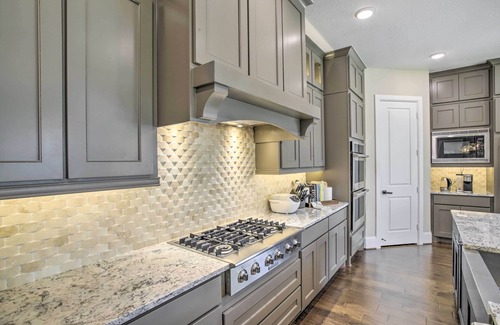 Barker House | Family-Friendly Brookshire Home w/Game Room!