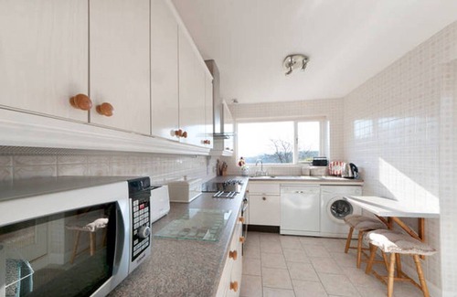 Bamford House | Family Friendly Bungalow, in the heart of the Peak District!