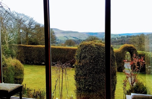 Bamford House | Family Friendly Bungalow, in the heart of the Peak District!