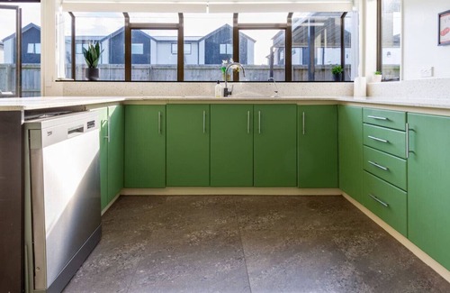 Christchurch House | Family-Friendly, City Fringe with Free Carparks
