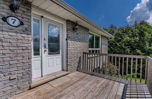 Bobcaygeon Cottage | Family-Friendly Cottage on Pigeon Lake