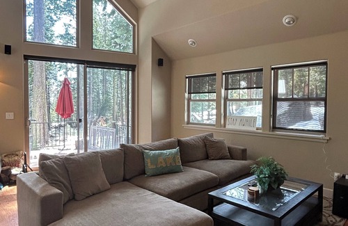 Emigrant Gap Cabin | Family-friendly Cabin in the Sierra Nevada