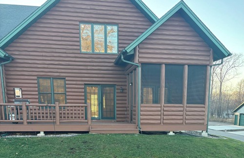 Garrison Cabin | Family Friendly Cabin- 5 Beds