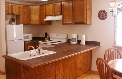 Old Town Cabin | Family friendly cabins near Galax, VA & the Blue Ridge Music Center