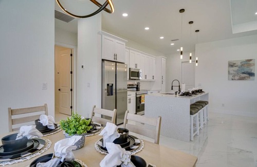 Diplomat House | Family-Friendly Cape Coral Pool Home