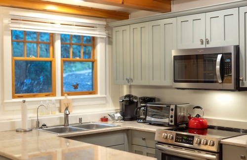 Cashiers House | Family-Friendly Cashiers Cabin in Trillium! Relax at Lake Glenville