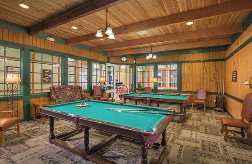 Williamsburg Resort | Family-Friendly Condos w/Two Pools, Mini Golf, Nearby History & Full Kitchen