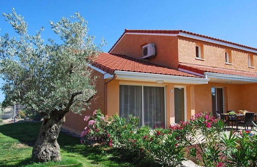 Torreilles House | Family-Friendly Coastal Retreat