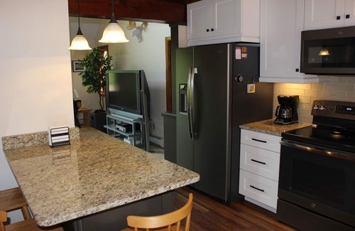 Bartlett Condo | Family Friendly Condominium On The Attitash Mountainside
