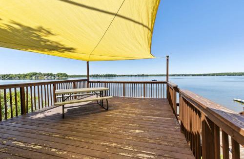 Chippewa Lake House | Family-friendly cottage with lake access