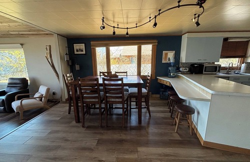 Little Sturgeon Cottage | Family friendly cottage on the bay!