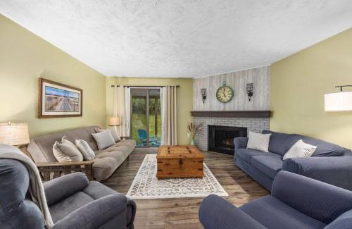 Rockford House | Family-friendly cottages by Lake Bella Vista