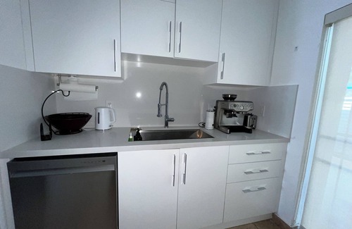Kendall West House | Family Friendly Cozy apartment with backyard