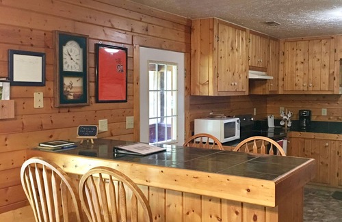 Luray Cabin | Family Friendly Cozy Cabin Located On The Shenandoah River.