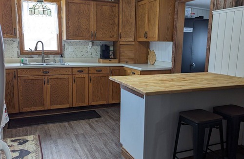 Fedora Other | Family Friendly Cozy Farmhouse close to public hunting lands