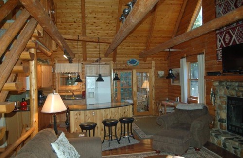 Ellsworth House | Family Friendly Custom Log Lake home, Kayaks, Paddle Boards, Booking Fall 2023