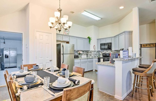 Dallas House | Family-Friendly Dallas Home w/ Game Room!