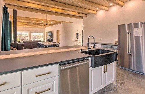 Arroyo Hondo House | Family-Friendly Desert Home ~ 10 Mi to Taos!