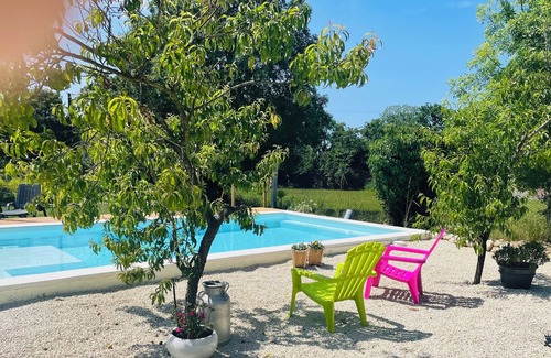 Paille House | Family friendly, dog friendly newly renovated farm house based.