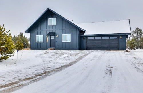 Fir Grove Estates House | Family-Friendly Donnelly Home with Private Hot Tub!