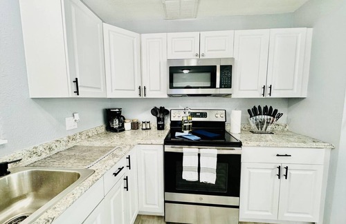 Crystal Lake House | Family-Friendly | Fire-pit | Pool Table & Soccer