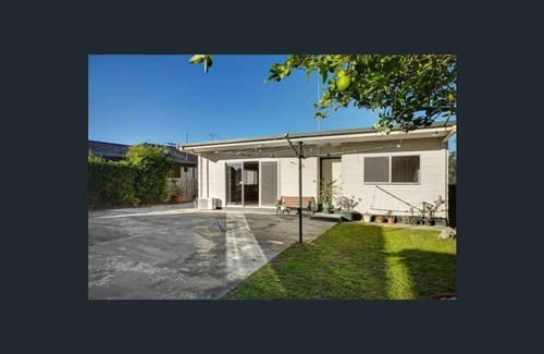 Belmont House | Family friendly Four Bedroom house in Belmont