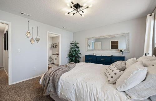 Southwest Ada County Alliance House | Family Friendly- Games- 4 Bdroom- Walk To Park