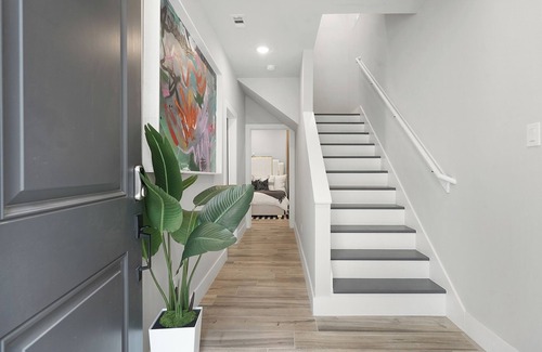 Greater Heights House | Family-Friendly Gem w/Theater Room Heights HTX