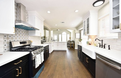 Barker House | Family-Friendly Getaway in Katy-Spacious Cozy Retreat!