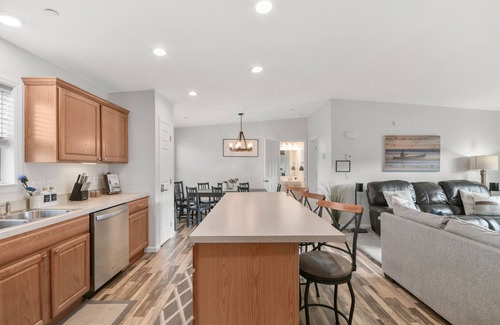 McHenry House | Family Friendly Getaway | Hot Tub, Fire Pit, Games