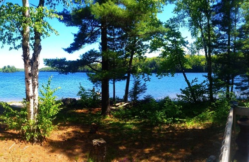 The Archipelago Cottage | Family Friendly Granite Point Cottage