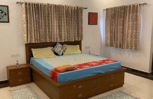 Dehradun Bed & Breakfast | Family Friendly Graphic Era Area