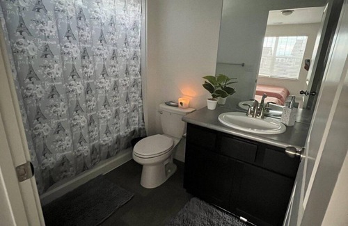 Commerce City House | Family-friendly home near Denver Airport/Downtown