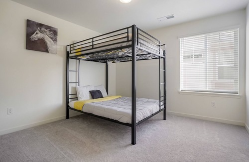 Commerce City House | Family-friendly home near Denver Airport/Downtown