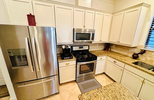 Shady Acres House | Family-friendly hidden gem w/pool oasis! Perfect location, close to everything!