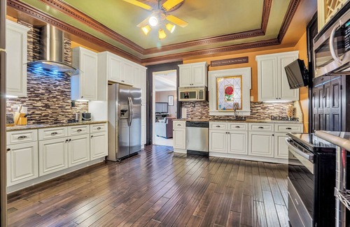 New Albany House | Family Friendly, Historic Mansion Row, *5 min from Louisville!*