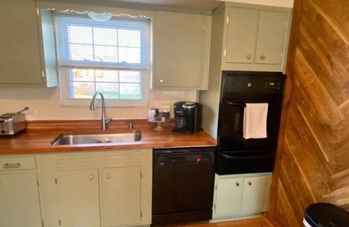 Cumberland House | Family-friendly home in the heart of Cumberland.