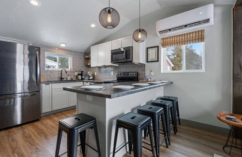 Jacksonport Cottage | Family-friendly home on Lake Michigan, sandy beach!
