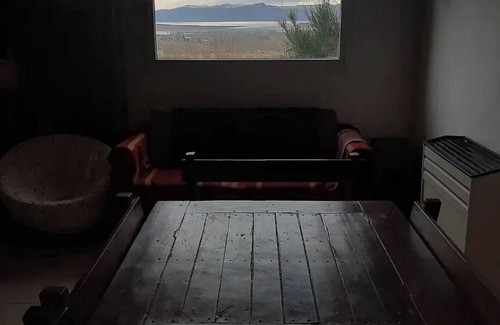 Macrozona Meseta Cerro Calafate House | Family-Friendly Home with Lake Views, Playroom & Garden, Near Glaciers