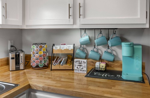 Summerville House | Family Friendly Home Near Sweet Tea Festival 2025