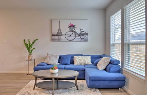 Clodine House | Family-Friendly Home ~ 25 Mi to Dtwn Houston!