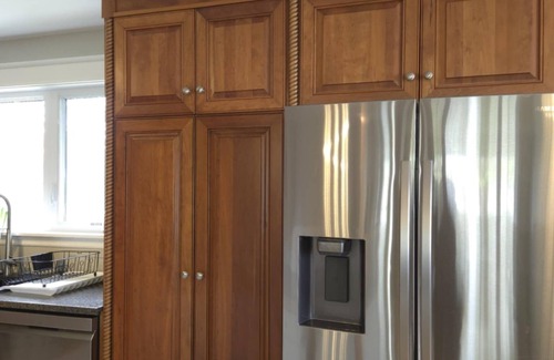 Terra Nova House | Family-friendly home on a quiet street close to everything