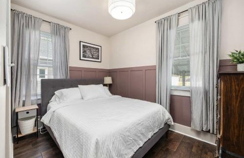 Fort Wayne House | Family Friendly Home - Fenced yard - Parking