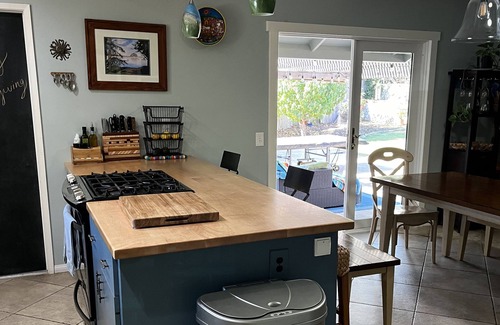 Goleta House | Family Friendly Home - Large Backyard, Close to Beach, Restaurants, Shops, etc.