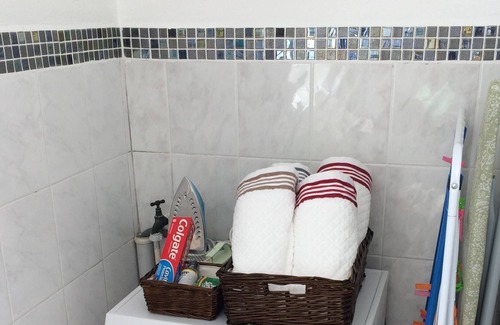 Bois d'Orange Apartment | Family-friendly Home Accommodates 4 People, With A Cool Quiet Atmosphere.